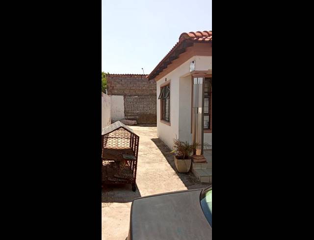 4 BEDROOM HOUSE FOR SALE IN ORLANDO